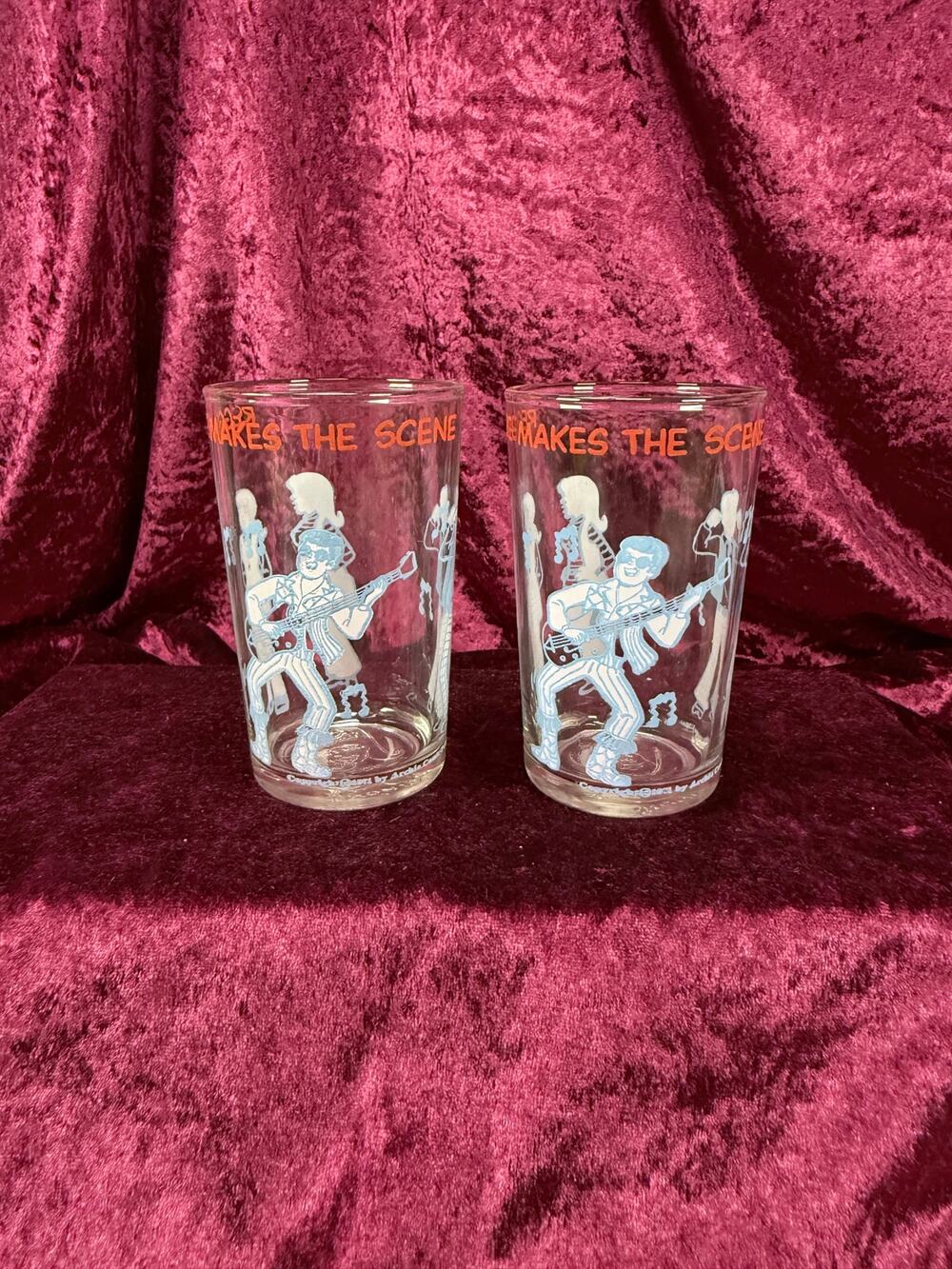 Vintage Archie Comics Glass Tumbler Set – Reggie & Veronica Makes the Scene Pair